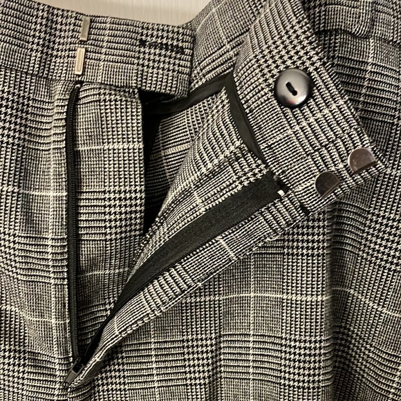 Size 20 Glen plaid office capris - Picture 4 of 9